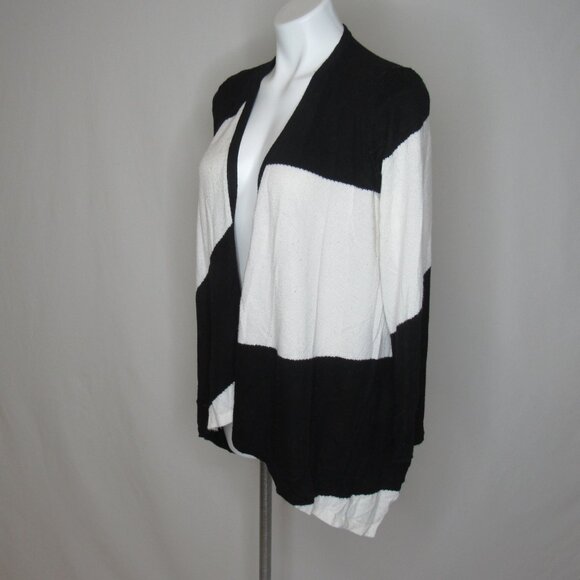 Chico's Touch of Cashmere Black White Colorblock Open Cardigan Women's 1 M - Picture 2 of 8